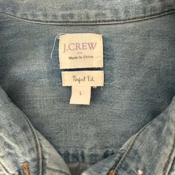 J. Crew Perfect Fit Denim Chambray Button Down Shirt 100% Cotton Sz L Western - Picture 5 of 10